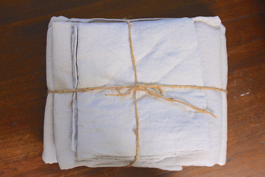 Linen bedding set